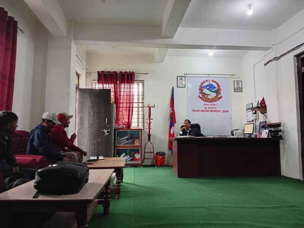 जुम्लाको दीर्घकालीन फोहोर व्यवस्थापन, सुशासन र पारदर्शिताका विषयमा सीडीओ–अभियानबीच विस्तृत छलफल